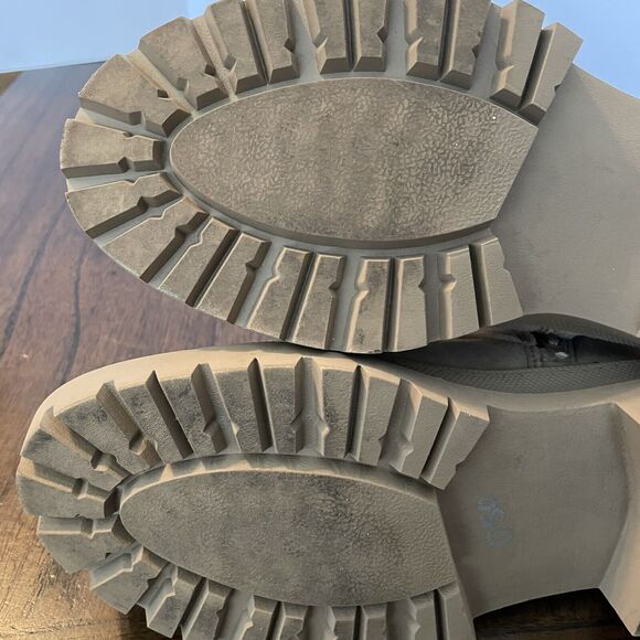 LUCKY BRAND Boots Sz 8.5 Elyton Suede Zip Buckle Crossover Chunky Lug Sole - Picture 11 of 12